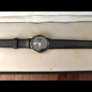 Movado ladies classic museum watch- great condition